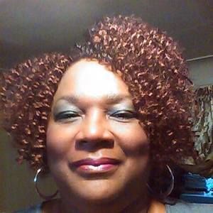 Meet your Posher, Beverly